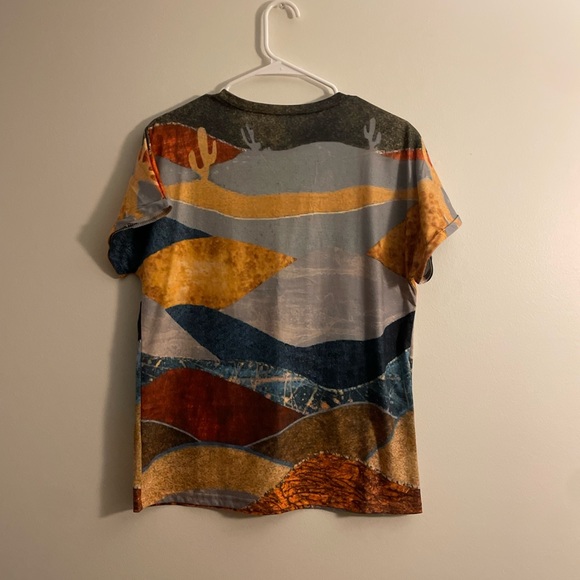 Western Print tee - Picture 2 of 4